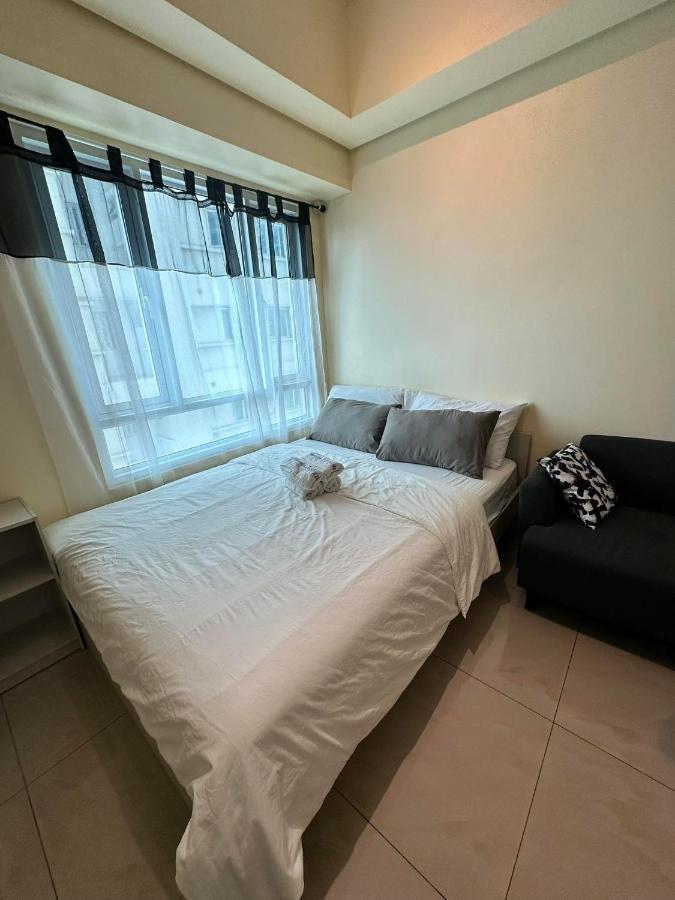 Modern Condo Living In Makati Manila Luaran gambar